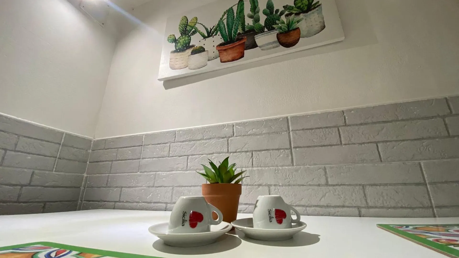 Little House Apartment Palermo 0*,  Italy